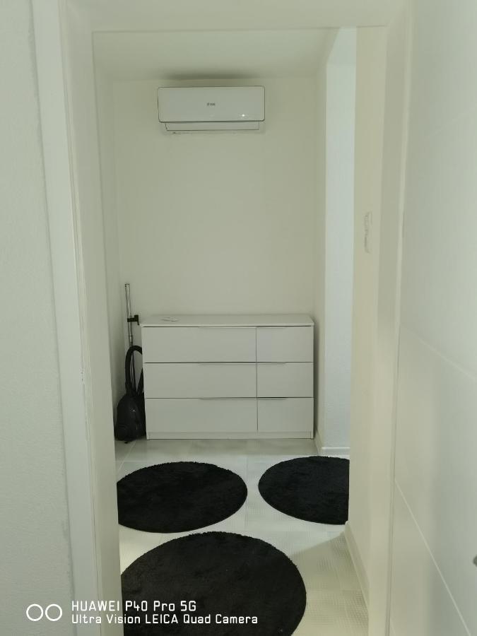Apartmens Una ボサンスカ・クルパ エクステリア 写真